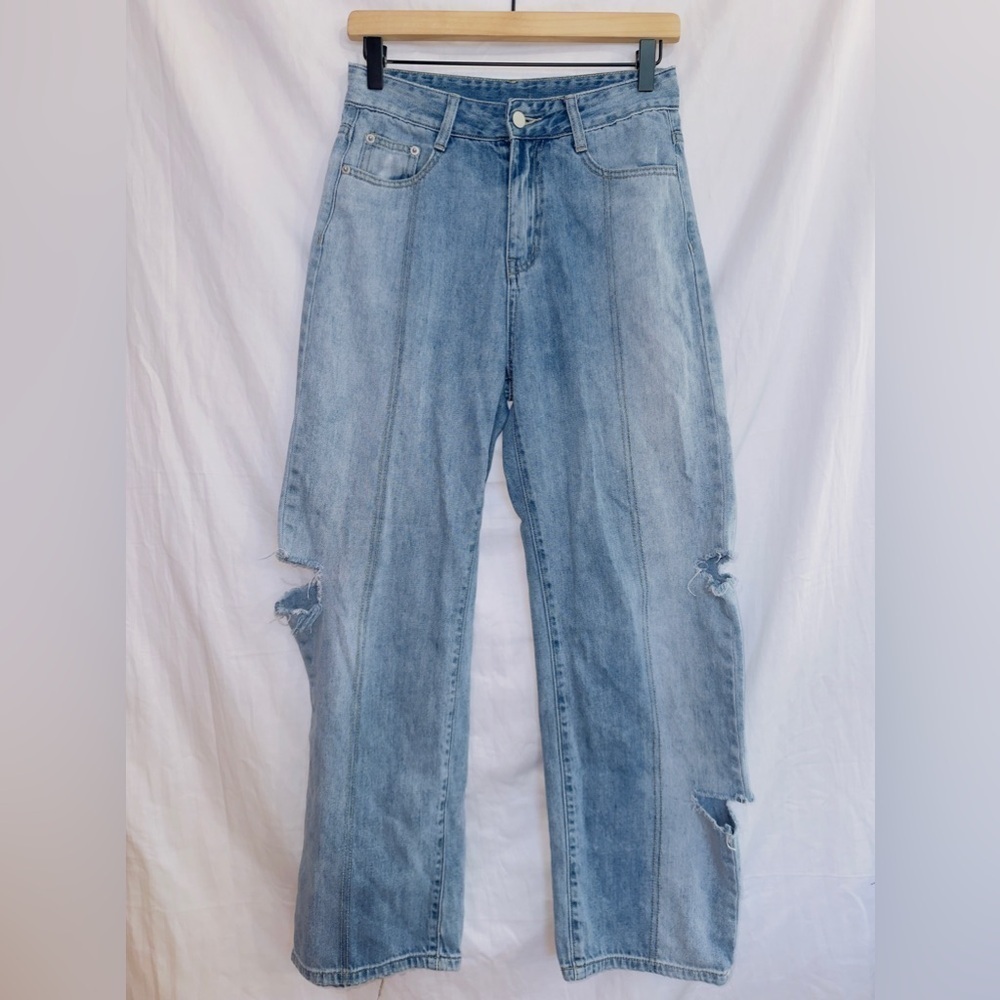 Cider Light Wash Denim High Waisted Side Slits Straight Leg Jean size small